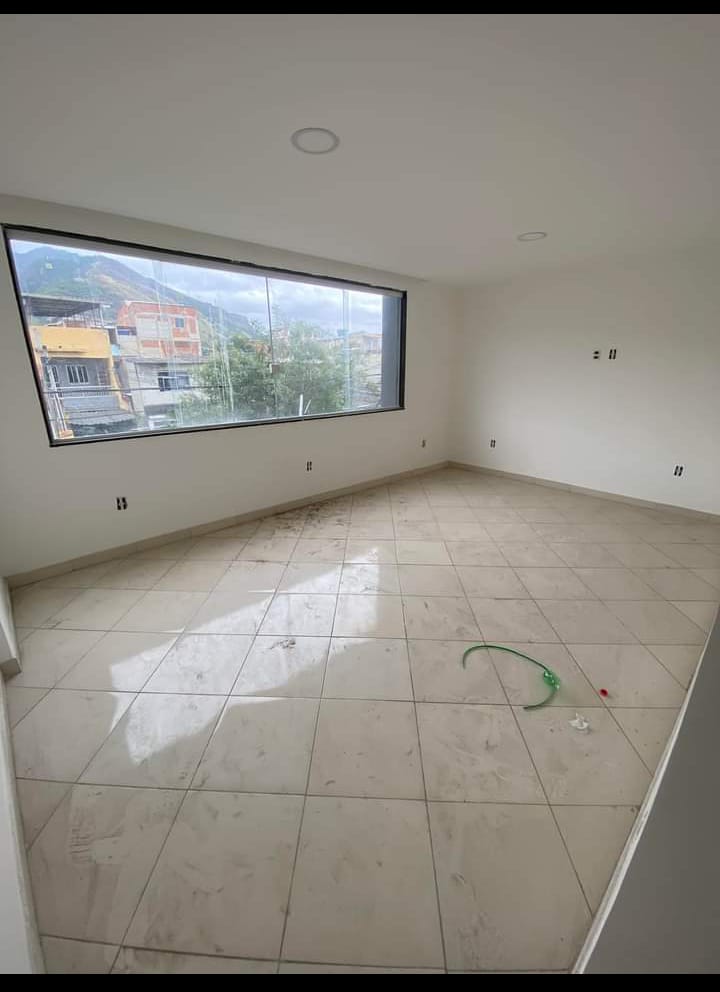 NS ASSESSORIA IMOBILIÁRIA 🏡  NATALIA SANTANA VENDE:   Vendo apartamento 100 metros quadrados ( segundo andar )   🔴Valor:  180 mil   Estudo proposta!   📍 Rua Vila Nova ( próx a academia Sena Fit )   Composta por:  ✅ dois quartos | um sendo suíte  ✅ banheiro  ✅ sala ampla ✅ cozinha  ✅ área de serviço   📞Fale conosco:  21965195569 |