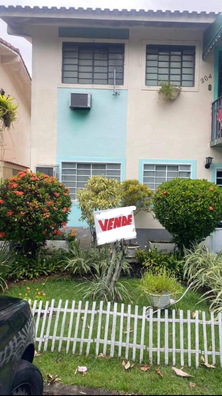 NS ASSESSORIA IMOBILIÁRIA 🏡  NATALIA SANTANA VENDE:  Casa com RGI em condomínio fechado com segurança 24horas .   🔴Valor: 175 mil   📍Estrada do Cabucu, Rio da prata de Campo Grande Condomínio Village do Cabuçu  Composta por:    ✅2 quartos ✅sala ✅cozinha  ✅banheiro  ✅área de serviço  ✅vaga pra carro dentro do condomínio  📞Fale conosco: 21965195569 |