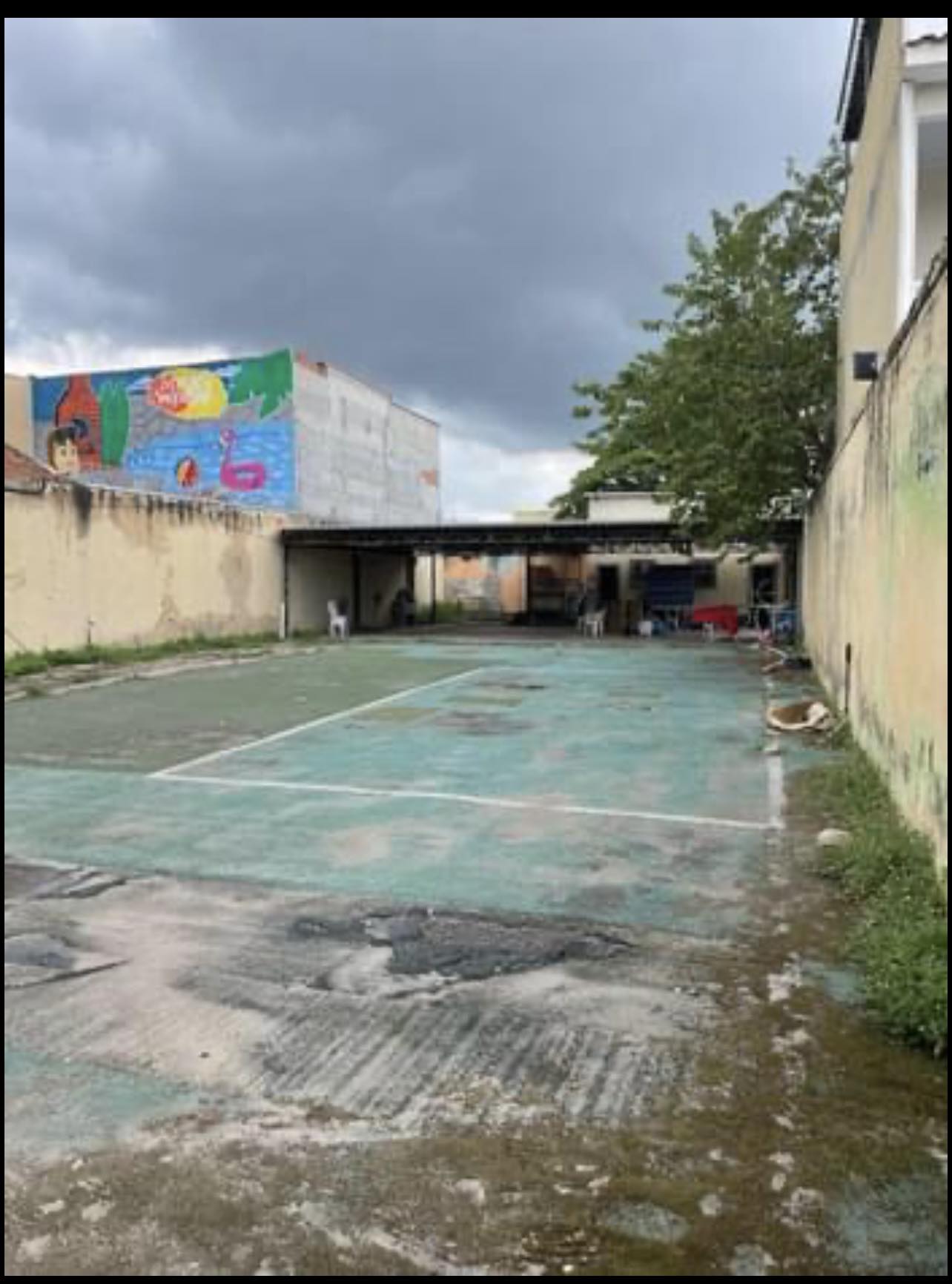 NS ASSESSORIA IMOBILIÁRIA 🏡  Vendo  amplo galpão próximo a Rua Imperador!   Medindo 548m2  🔴Valor: 680 mil   📍Rua Carlos Venceslau   📞 21965195569